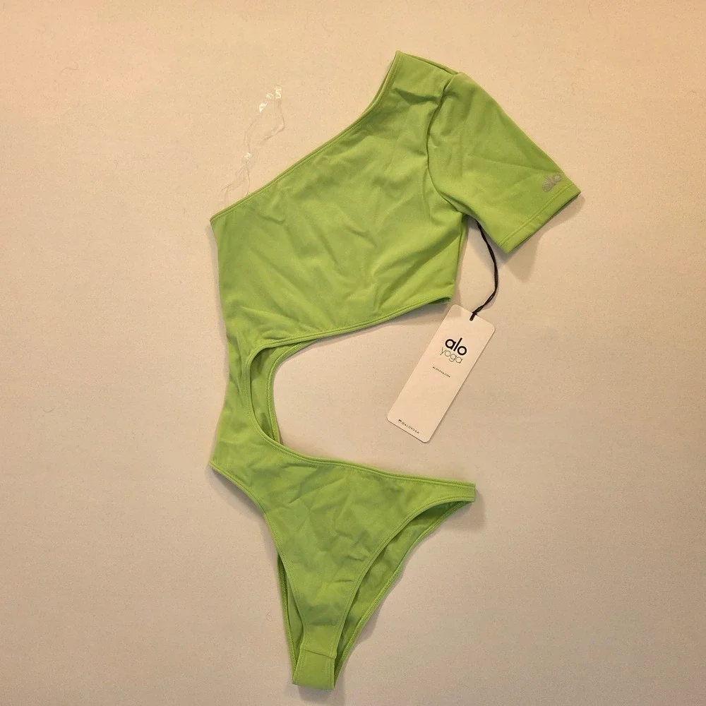 Alo Yoga Body Wave One Piece Swimsuit Green Apple Cutout Asymmetrical XXS W8113R